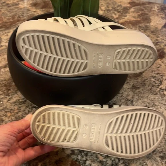 Women's Croc Brooklyn strappy Cream Platform Sandals. Worn a handful of times W8 - Picture 6 of 6